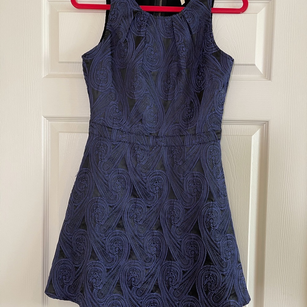 Gorgeous blue tear drop embroidery styled dress